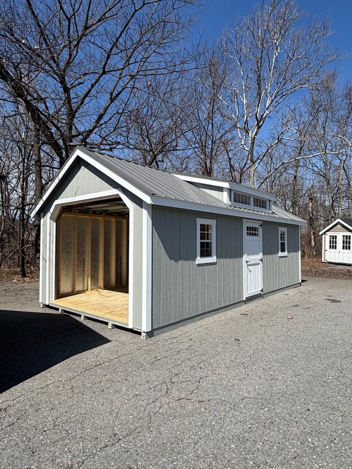 12′ x 24′ Painted New England Transom Dormer Garage Serial #00455