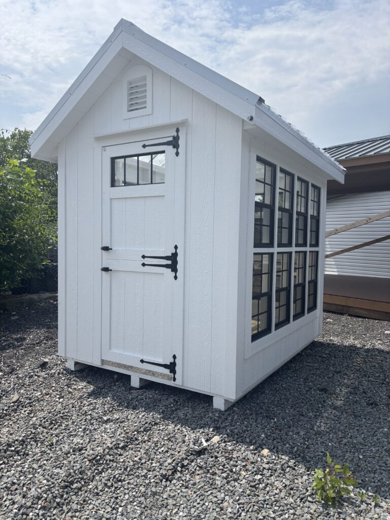 6′ x 8′ Deluxe Greenhouse Serial# 00422