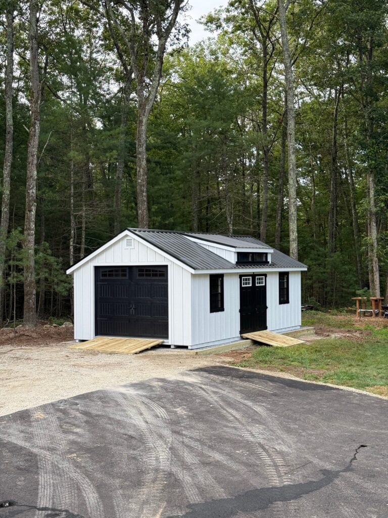 14′ x 24′ Painted New England Transom Dormer Garage