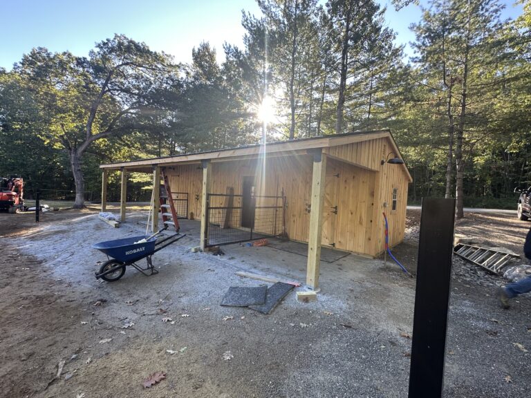 12′ x 38′ Horse Run With Tack Room