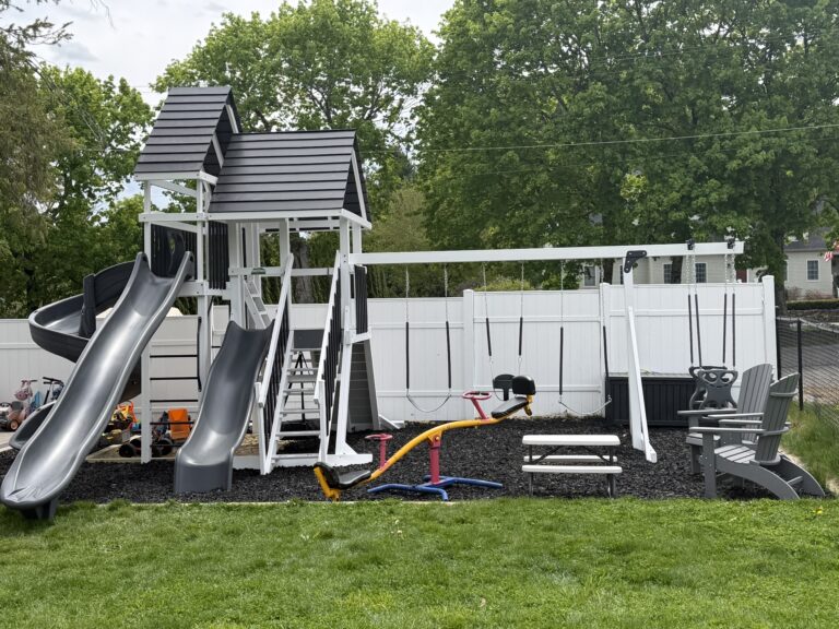 28′ x 21′ Vinyl Swingset Serial#00267