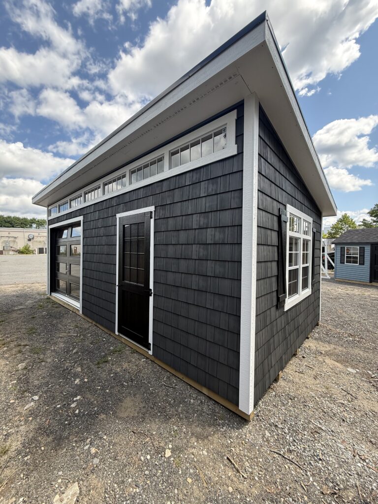 12′ x 24′ Vinyl New England Studio Serial#00564